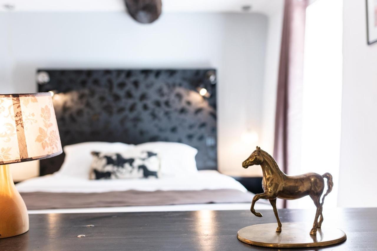 Casa9 Hotel Thuir Kültér fotó
